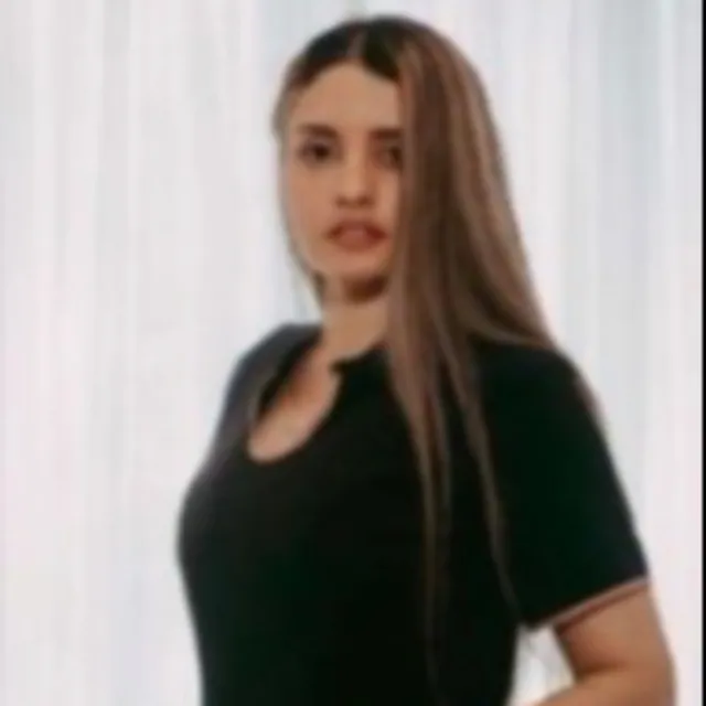 Mia · disponible para cuidados en Israel — Orshina